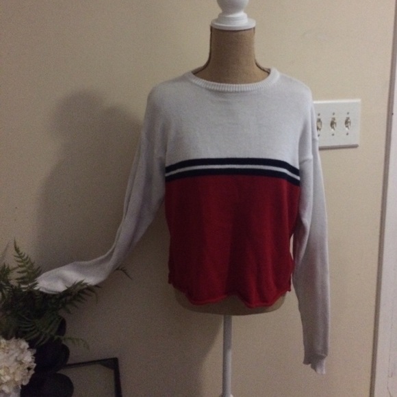 Brandy Melville Sweaters - Brandy Melville Sweater
